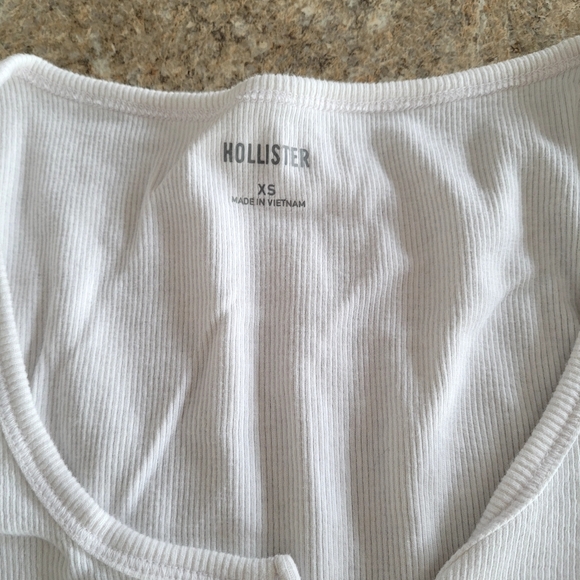 Hollister Long Sleeve Top - Picture 2 of 3